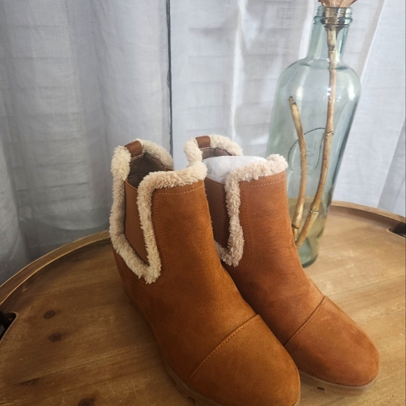 Maurices Ankle Boot - Picture 6 of 6